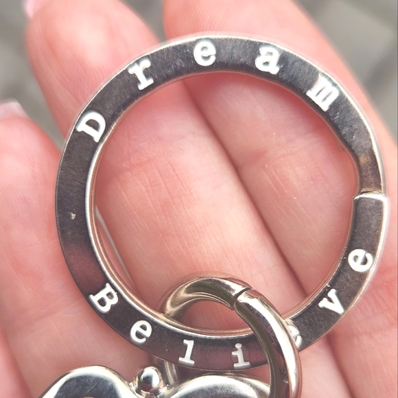 Northern Reflections Dream/Believe Photo Keyring - Picture 3 of 5
